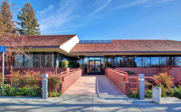 Pictures of Office property located at 2150 Douglas Blvd, Roseville, CA 95661 for comps - image #1