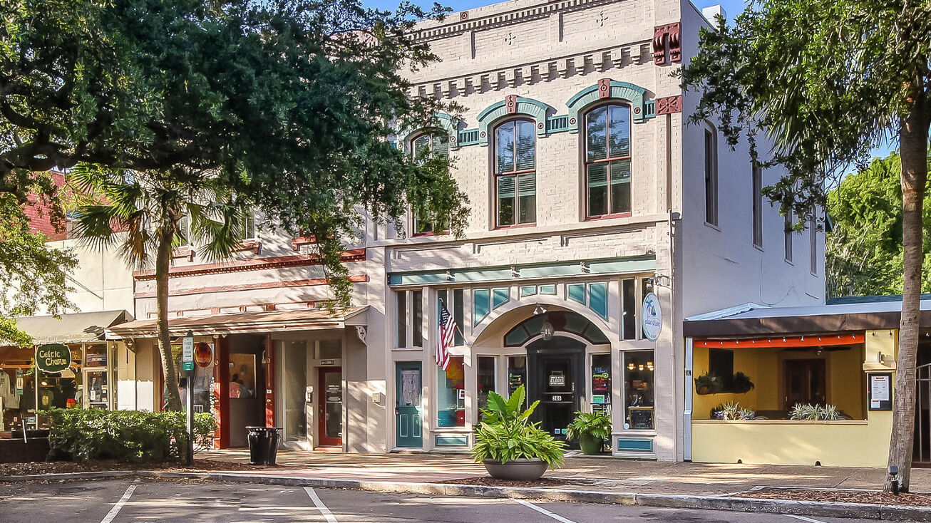 306 CENTRE ST, FERNANDINA BEACH, FL 32034