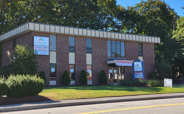 Pictures of Office property located at 3 Summer St, Chelmsford, MA 01824 for comps - image #1