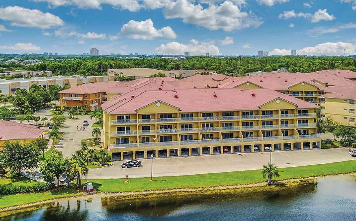 image of property at 4301 EXECUTIVE CIRCLE Fort Myers FL 33916