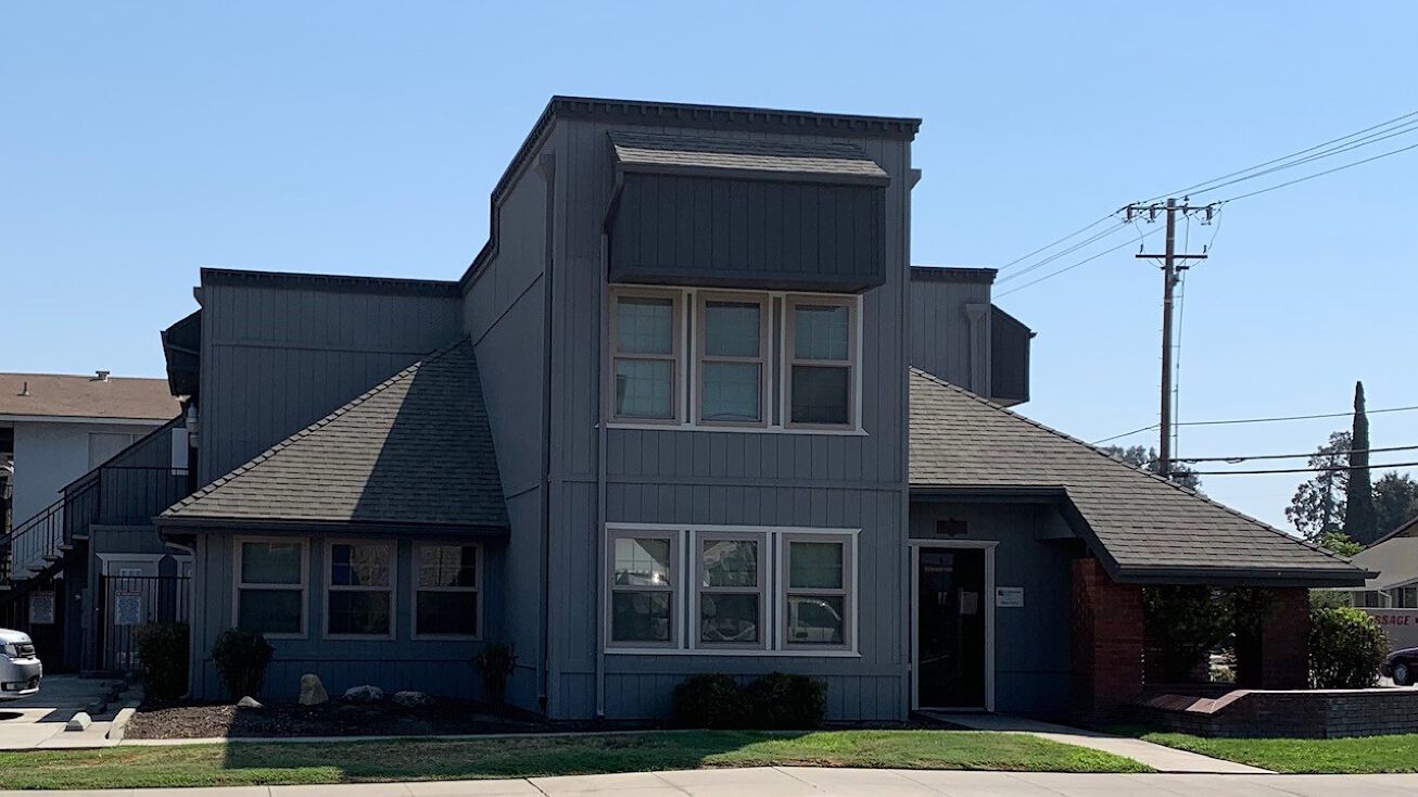 500 N Willis St, Visalia, CA 93291