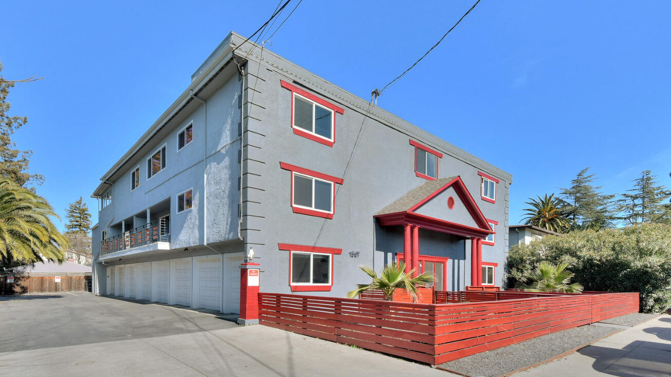 1567 Regent St, Redwood City, CA 94061