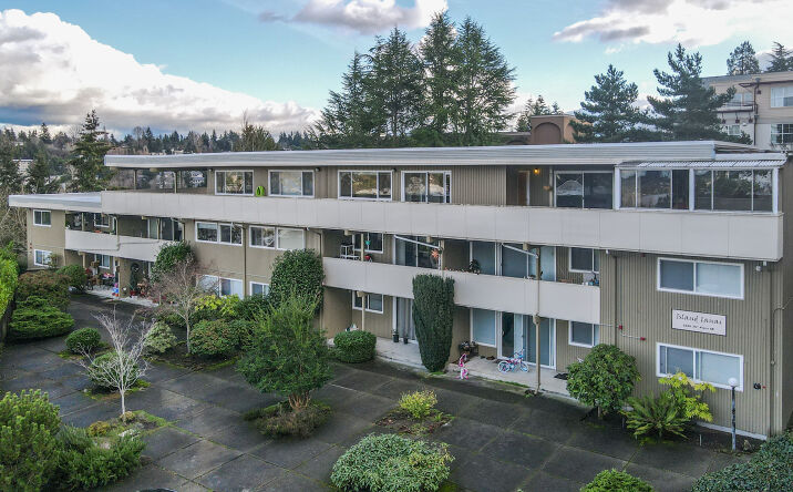 image of property at 2820 75TH PL SE Mercer Island WA 98040-2747