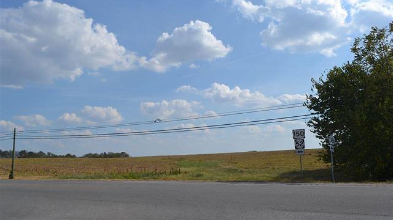 000 Thoroughbred Drive & Perryville Rd, Danville, KY 40422