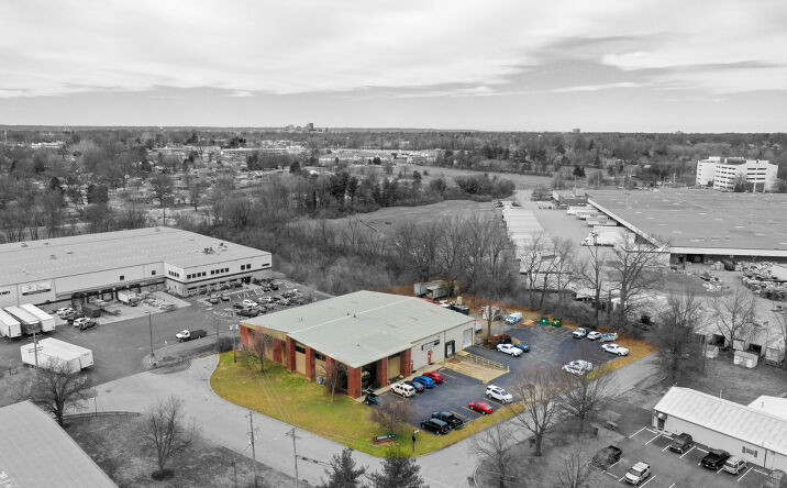 Pictures of Industrial property located at 3405 Robards Ct, Louisville, KY 40218 for comps - image #1