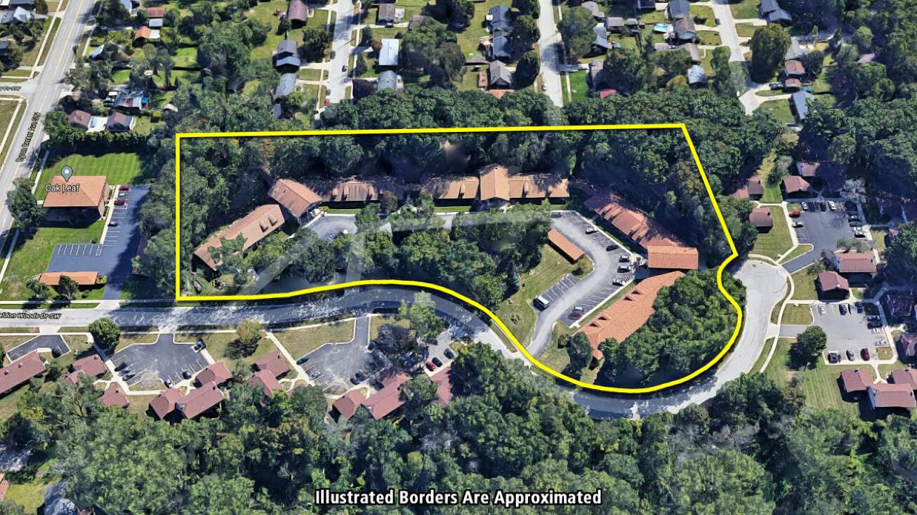 2466 Waldon Woods Dr SW, Wyoming, MI 49519