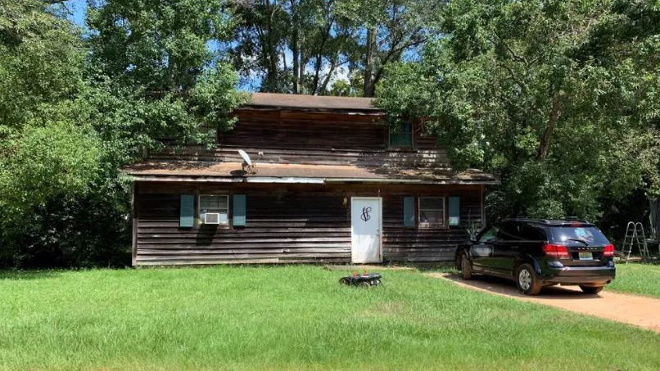 385 Dead Lake Road, Creola, AL 36525