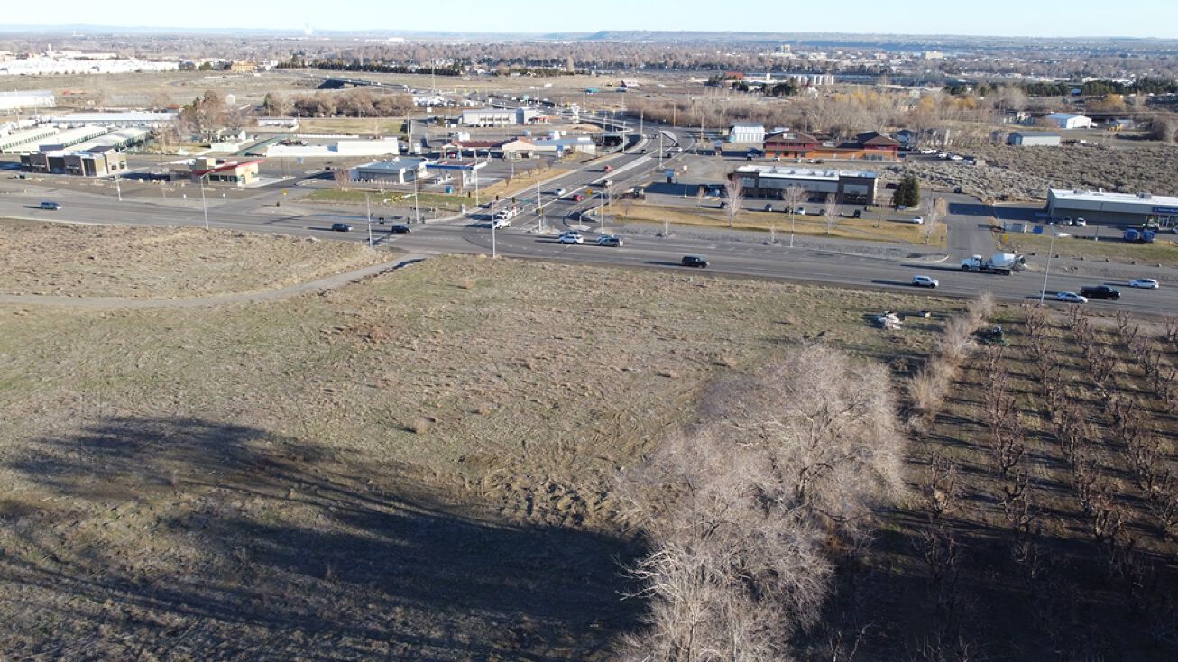 2155 Keene Rd, Richland, WA 99352