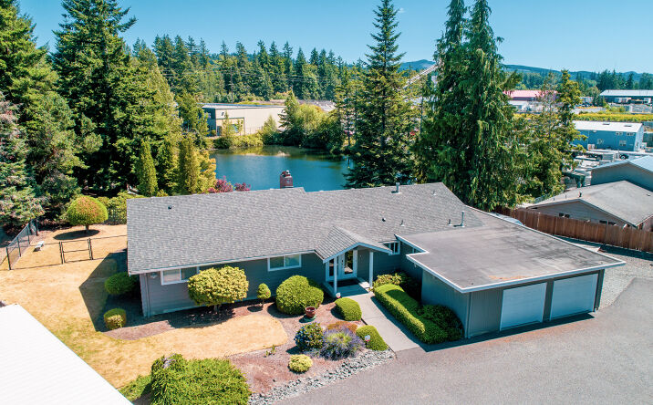 image of property at 2423 E BAKERVIEW RD Bellingham WA 98226