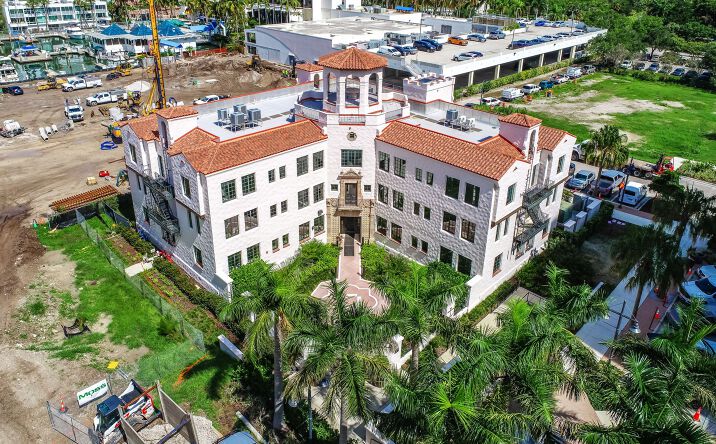 Pictures of Retail, Multifamily, Office, Hospitality, Special Purpose property located at 601 Quay Commons, Sarasota, FL 34236 for sales - image #1