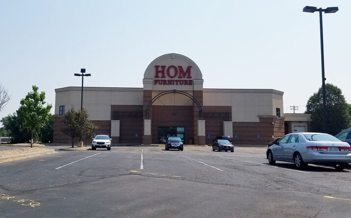 Pictures of Retail property located at 7600 Hudson Road, Woodbury, MN 55125 for sales - image #1