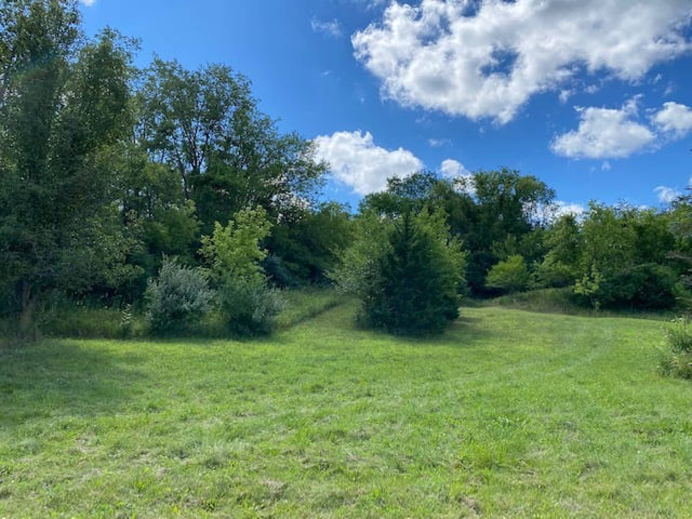 4223 Northgate Dr, Spring Grove, IL 60081