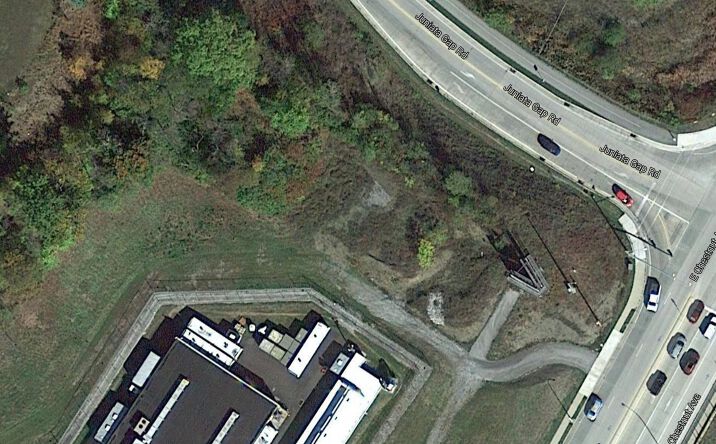 Pictures of Land property located at 400-26 E Chestnut Ave, Altoona, PA 16601 for sales - image #1
