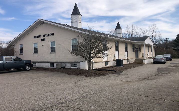Pictures of Office property located at 3008 Middle Road, Jeffersonville, IN 47130 for sales - image #1