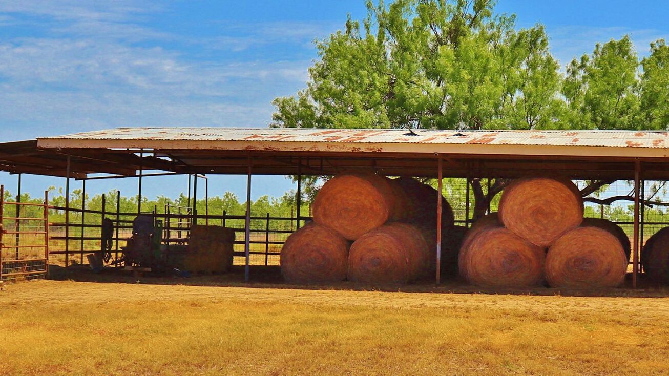 6011 FM 190, Asherton, TX 78827