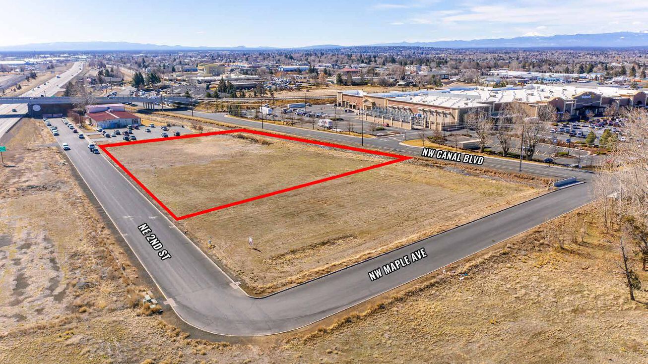 NE 2nd Street, Redmond, OR 97756