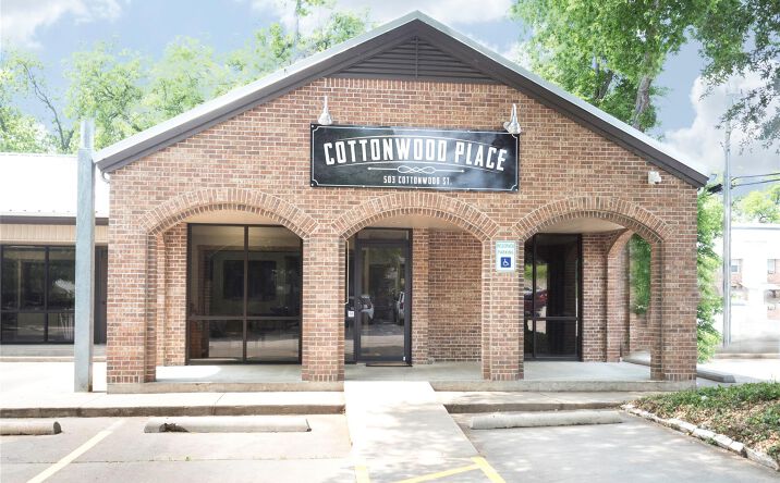 image of property at 503 COTTONWOOD ST Glen Rose TX 76043-4824