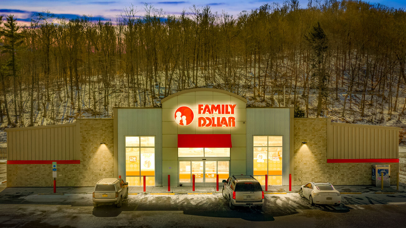 70 Railroad St, Youngsville, PA 16371