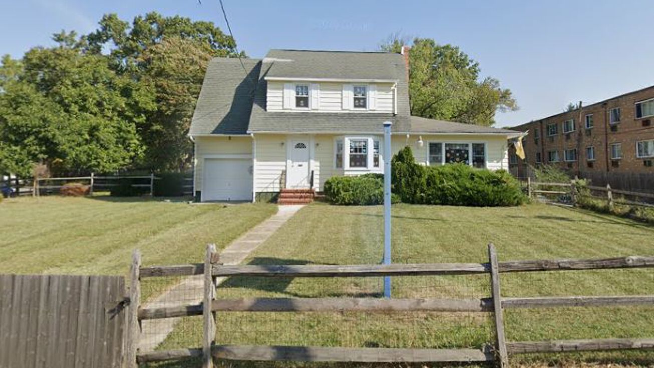 285 White Horse Pike, Clementon, NJ 08021