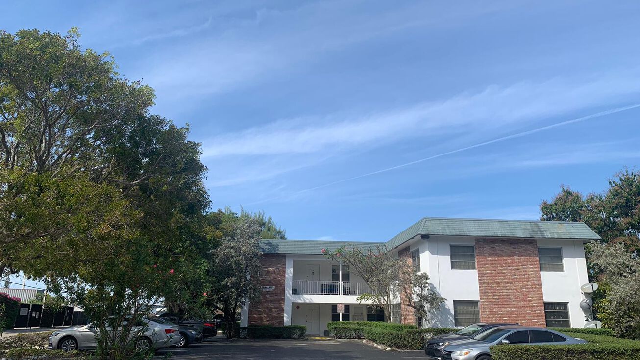 301 SE 12th Ave, Boynton Beach, FL 33435