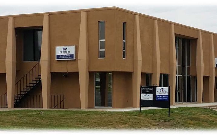 Pictures of Office property located at 220 SW 33rd, Topeka, KS 66611 for comps - image #1