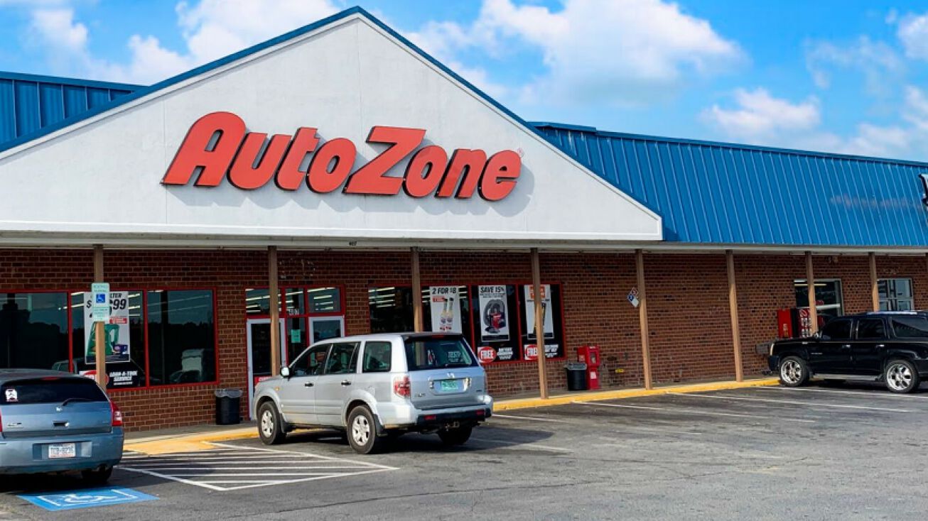 407 N McKinley St, Coats, NC 27521