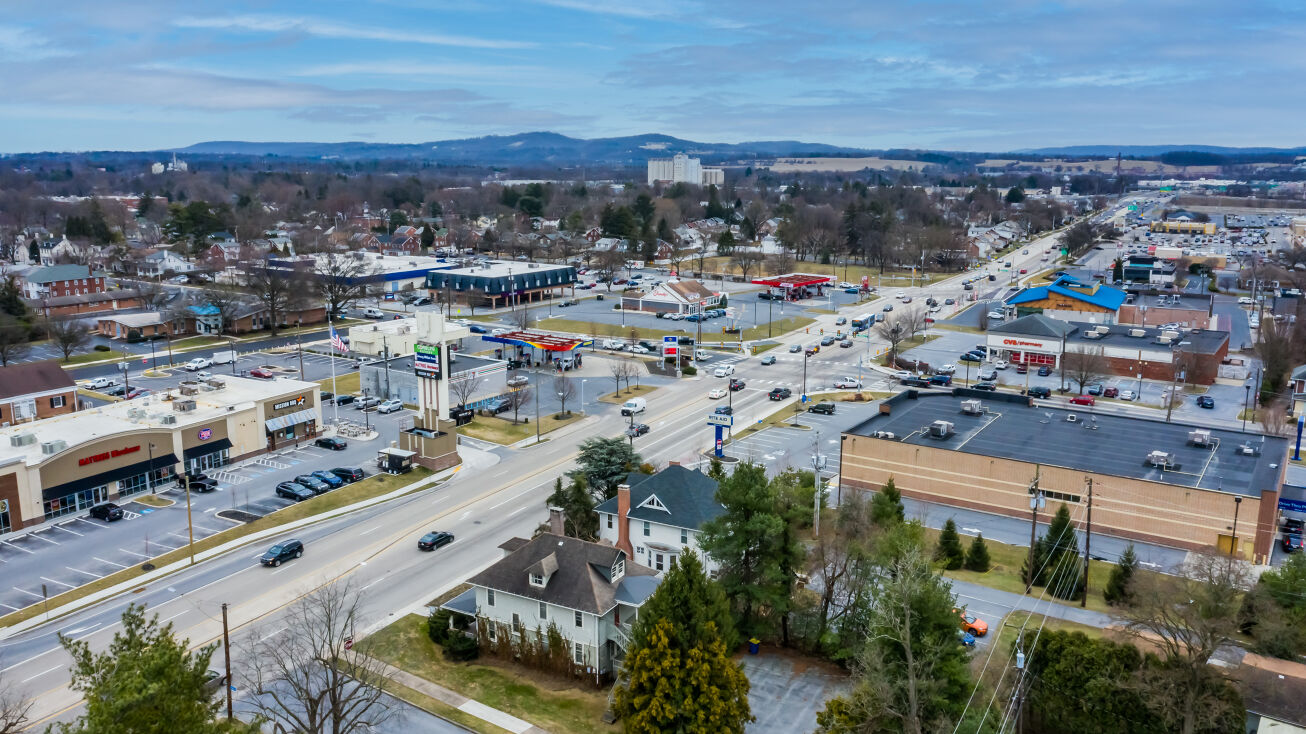 28 N 32nd St, Camp Hill, PA 17011