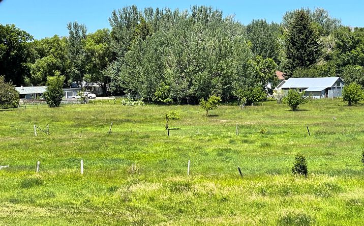 Pictures of Hospitality, Mixed Use, Retail, Special Purpose property located at 21 Rogers Ln, Livingston, MT 59047 for sales - image #1