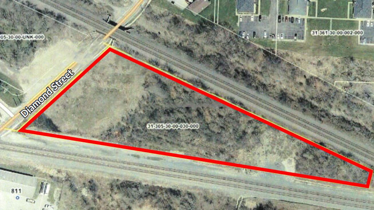 N Diamond St, Ravenna, OH 44266