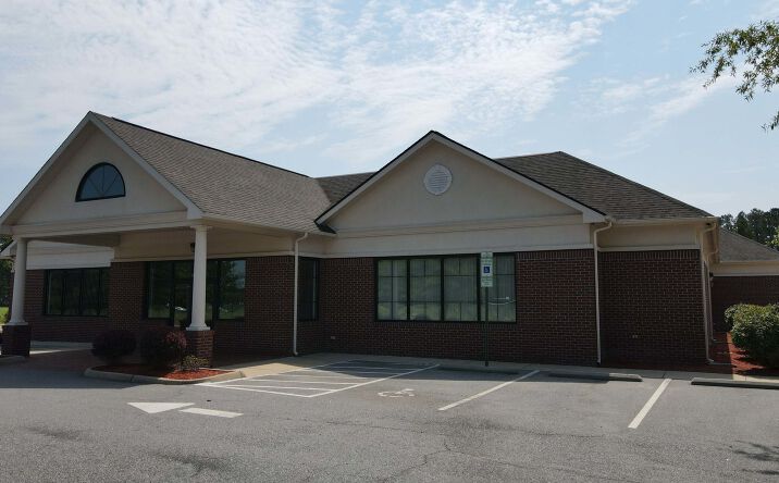 Pictures of Office property located at 102 Northside Park, Elizabeth City, NC 27909 for sales - image #1