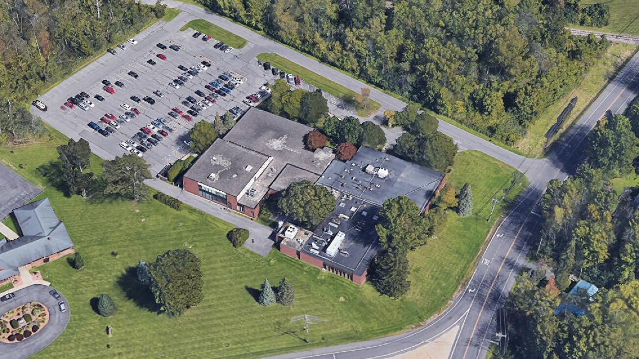 6601 Kirkville Rd, East Syracuse, NY 13057