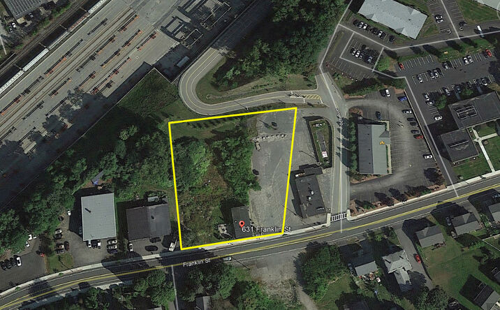 Pictures of Land property located at 631 Franklin St, Worcester, MA 01604 for comps - image #1