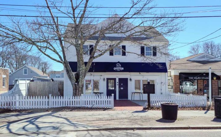 Pictures of Retail property located at 561 Main St, Hyannis, MA 02601 for comps - image #1