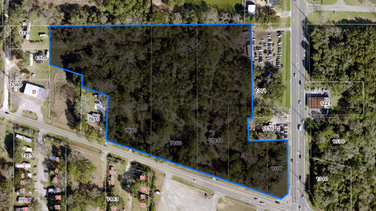 1301 Schillinger Rd N, Semmes, AL 36575