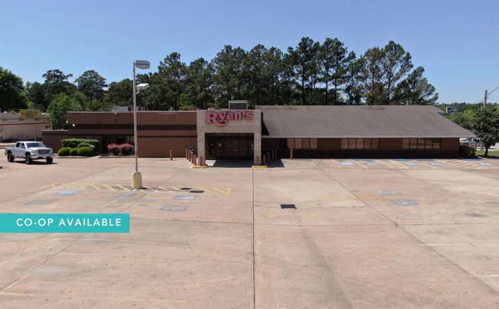 Pictures of Retail property located at 1413 North Loop 336 West, Conroe, TX 77304 for comps - image #1