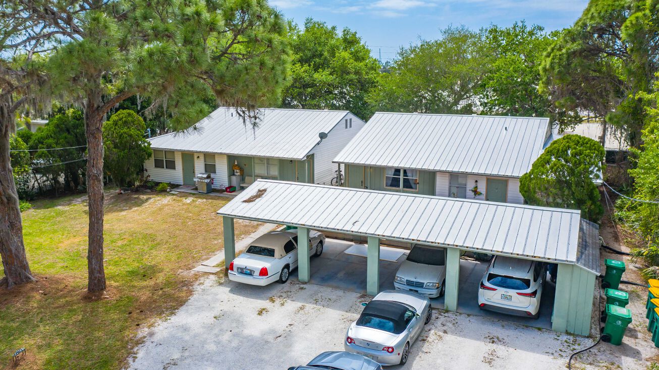 7066 York St, Englewood, FL 34224