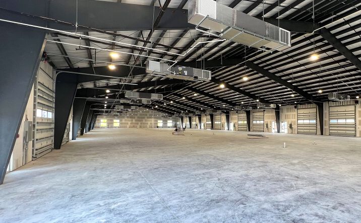 Pictures of Industrial property located at 3933 Tollhouse Dr, Naples, FL 34114 for sales - image #1