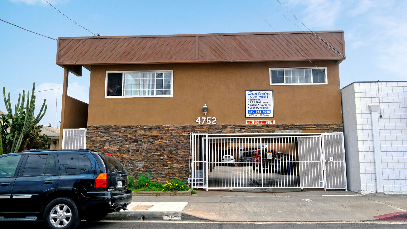 4752 W 159th St, Lawndale, CA 90260