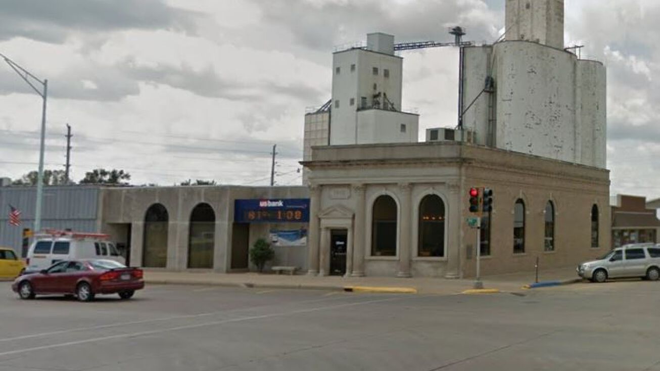 1321 Main St, Rock Valley, IA 51247