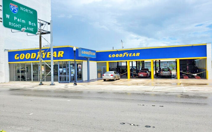 image of property at 2825 HOLLYWOOD BLVD Hollywood FL 33020-4226