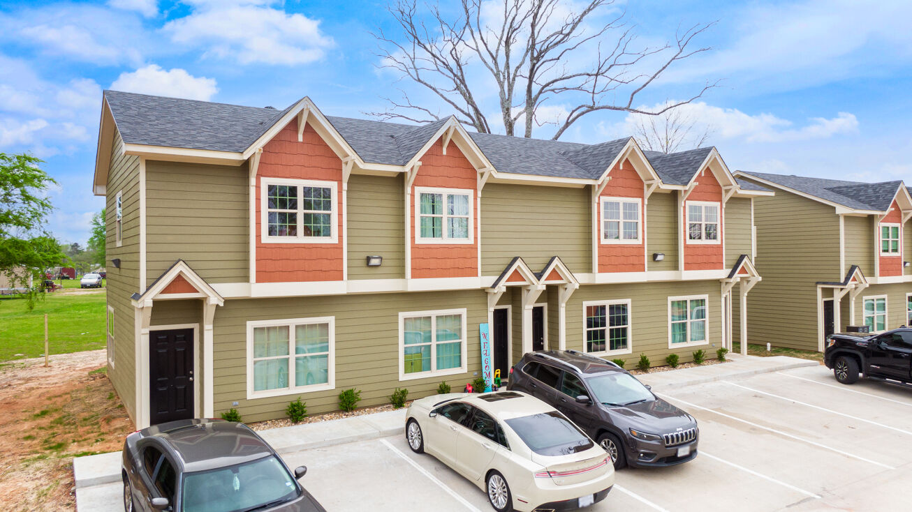 130 Lawrenceville Ln, Longview, TX 75605