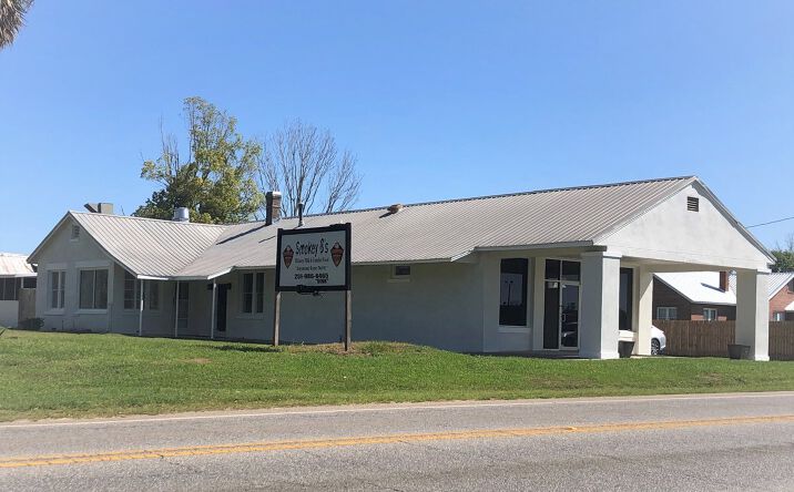 Pictures of Retail property located at 25768 US-98, Elberta, AL 36530 for comps - image #1