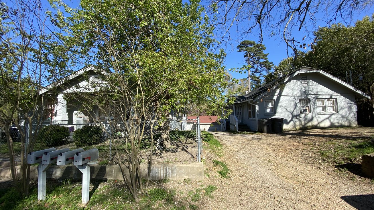 122 & 120 Greenway Street, Hot Springs, AR 71901