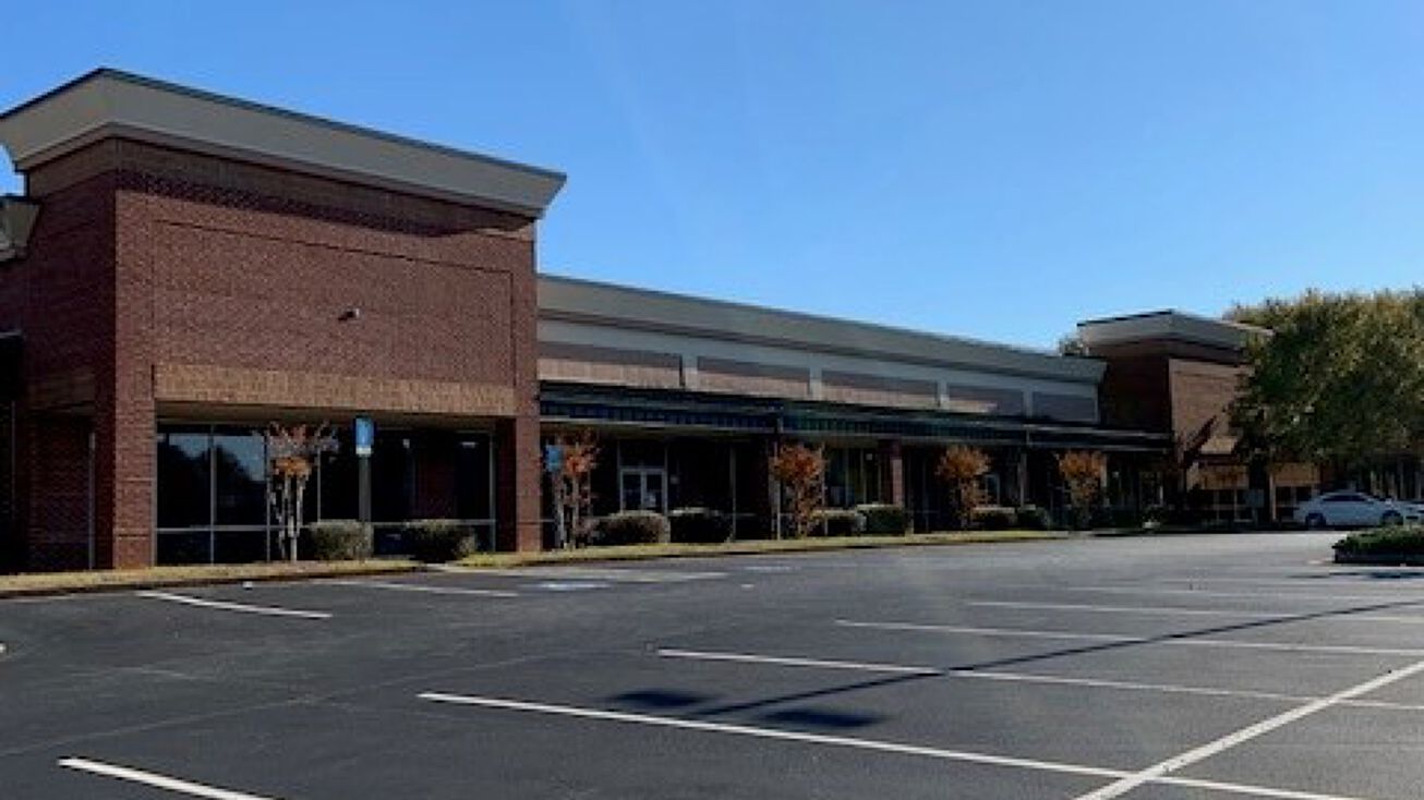 1601 McDonough Pl, McDonough, GA 30253