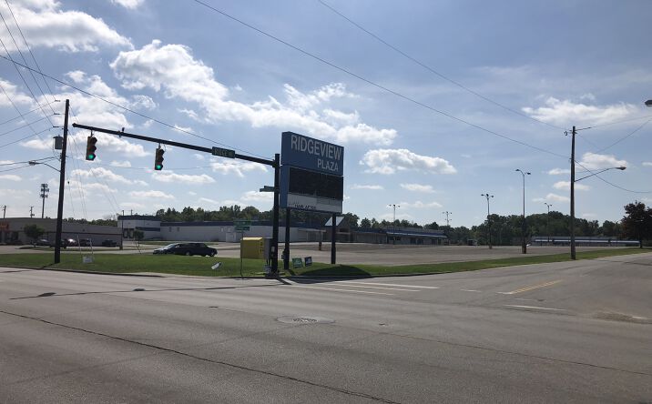 Pictures of Land property located at 1983 Ridge Rd, Warren, OH 44484 for sales - image #1