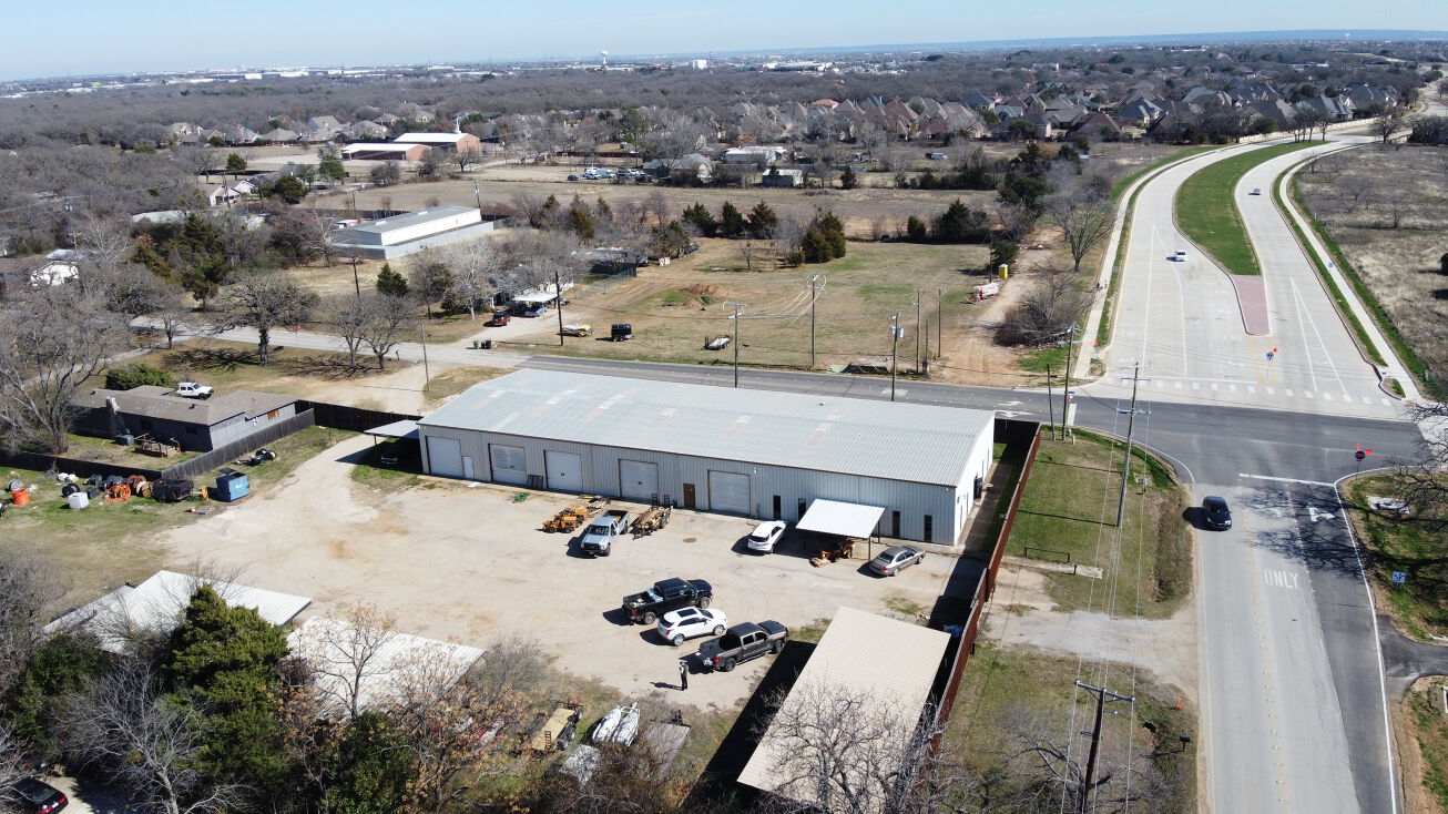 2701 Turner Warnell Rd, Arlington, TX 76001