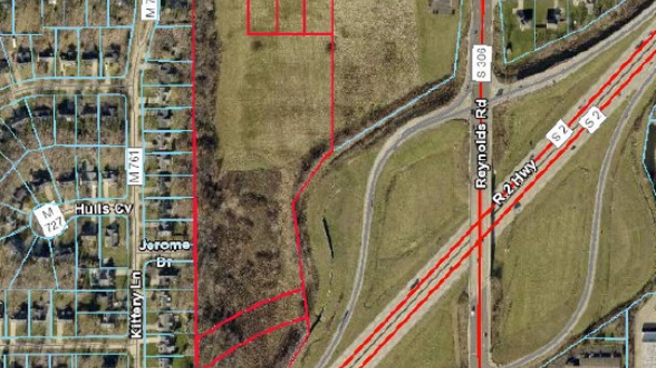 Adkins Rd, MENTOR ON THE, OH 44060