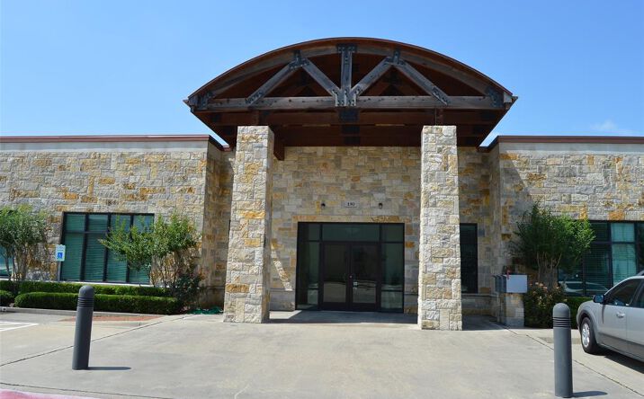 image of property at 190 S COLLINS RD Sunnyvale TX 75182-4622