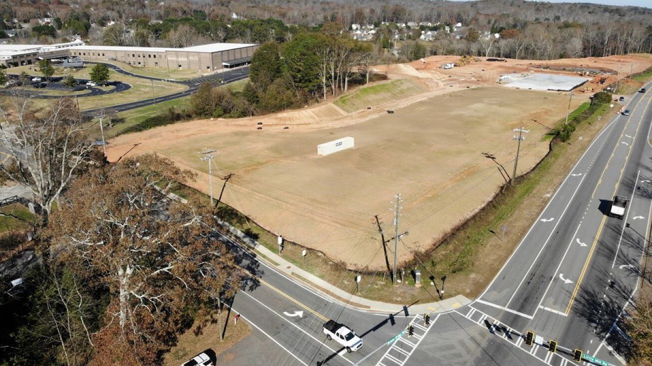 6775 Browns Bridge Rd, Gainesville, GA 30506