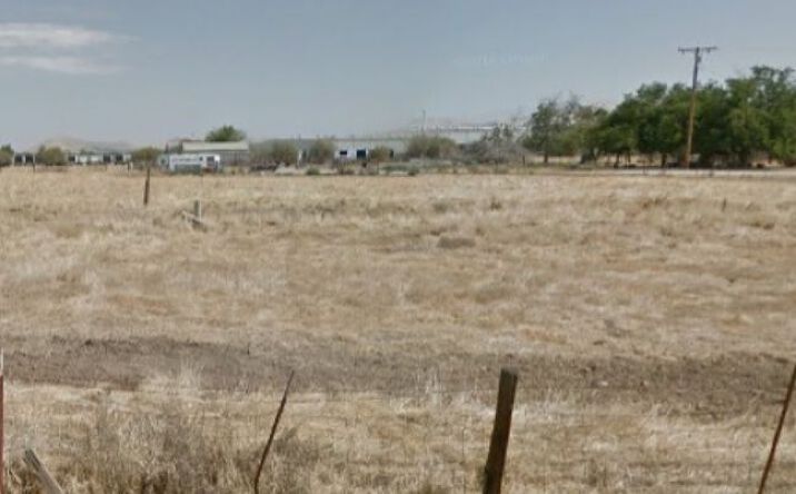 Pictures of Land property located at 310 W Gibbons Avenue, Porterville, CA 93257 for sales - image #1